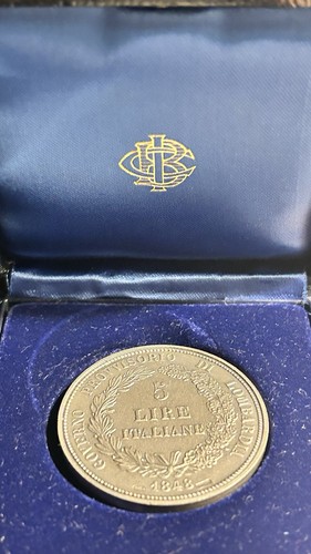 Riproduzione moneta lire - riproduzione,