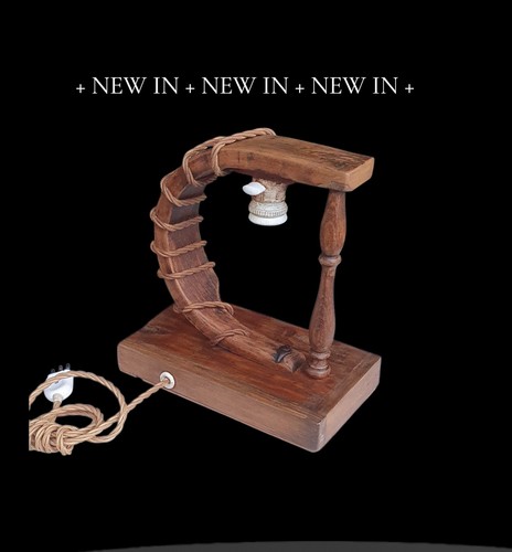 Vecchia antica lampada legno - vecchia,
