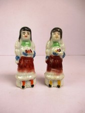 Vintage Porcellana Statuette