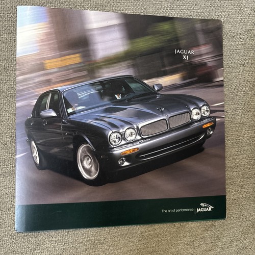 Brochure concessionaria