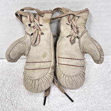 Guantoni da boxe antichi in