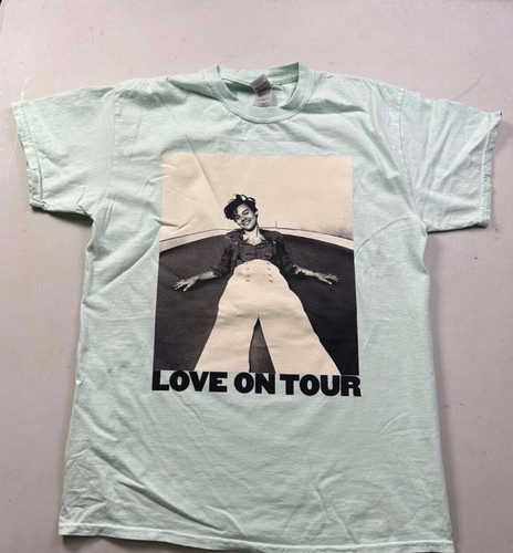 Harry styles love tour mint - styles, on