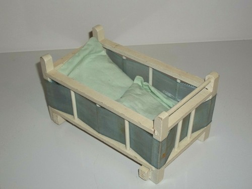 Casa delle bambole culla 1960