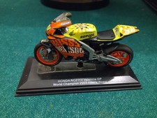 HONDA RC211V RC-211V VALENTINO ROSSI VALENCIA 2003 1/24