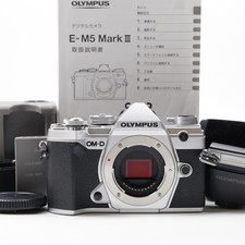 Corpo argento OLYMPUS OM-D E-M5 Mark III (numero otturatori: 17482) [Top Mint...