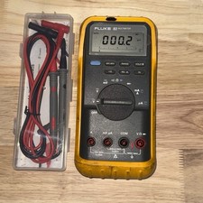 Multimetro fluke con cavi - fluke, 83