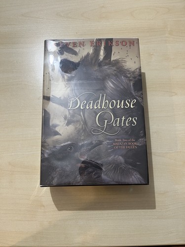Deadhouse gates malazan book - -,