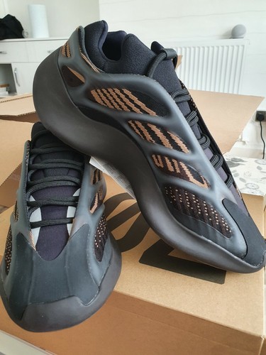 Adidas yeezy 700 alvah - 700,