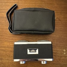 Binocolo occhiali opera