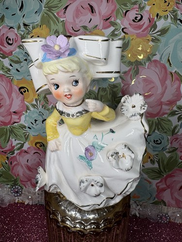 Statuina vintage ragazza con
