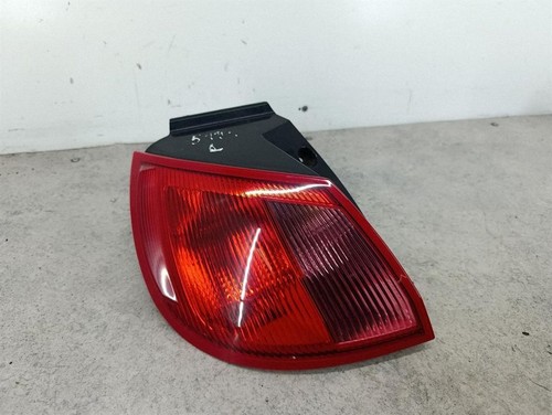 Mitsubishi colt 2006 feux - mitsubishi,