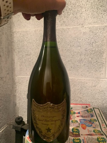 Moet chandon champagne dom - moet, chandon,