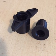 REGOLO A MURO IN NYLON NERO