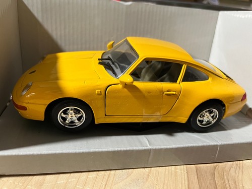 Porsche 911 giallo - porsche,