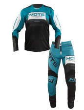 Set pantaloni e maglia Mots