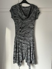 Bellissimo abito bianco e nero fazzoletto taglia 10