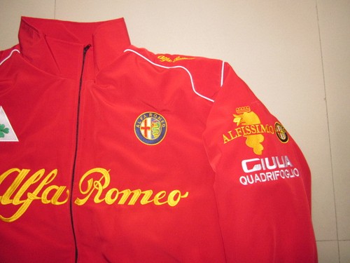 Nuovo alfa romeo giulia - de,