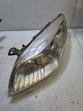 260605817R faro anteriore
