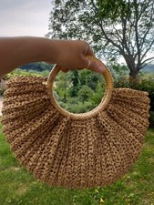 Borsa in rafia all'uncinetto
