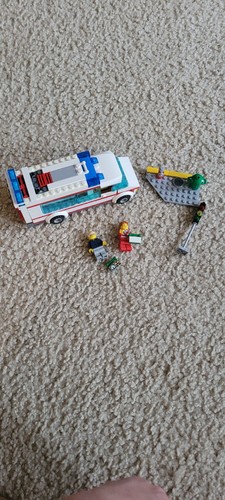 Lego 4431 city ambulance set - lego,