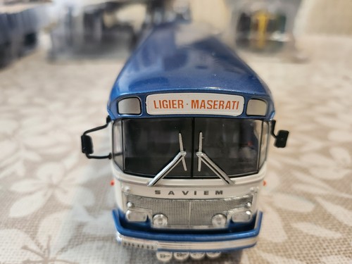 Damaged 43 racing car - d5,