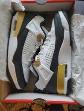 Air Jordan 4 Retro "Royalty"