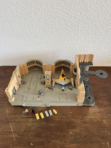 Vintage star wars - vintage, hangar