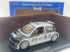 Modellini auto 1:18 Revell