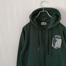 Giacca con cappuccio e zip