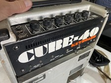 ROLAND CUBE-40 KEYBOARD
