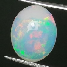 Opale nobile etiope. Trasparente naturale con certificato di identificazione.