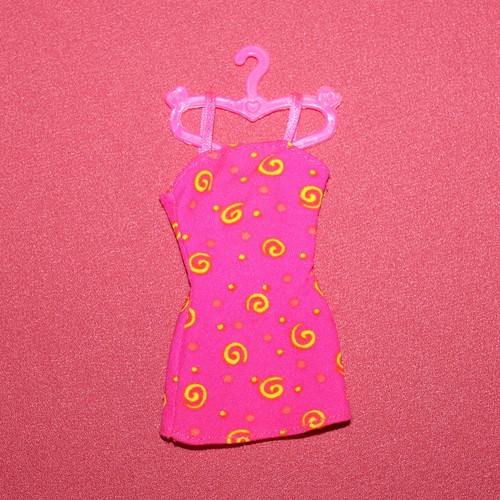 Robe rose pour barbie - robe,