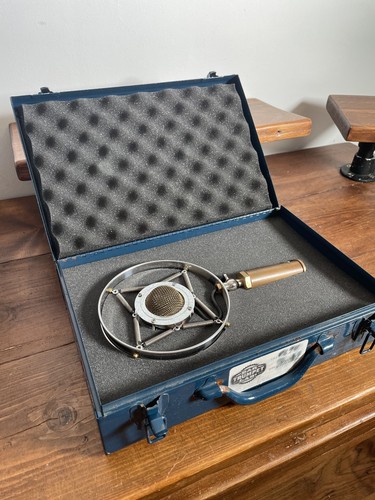 Ear trumpet labs - ear, 'myrtle'