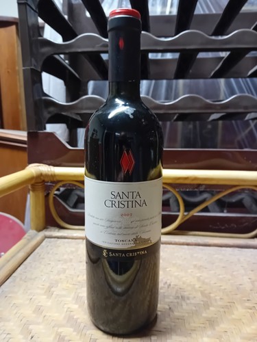Bottiglia vino rosso santa - bottiglia,