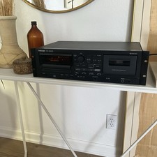 Tascam CD A500 registratore a