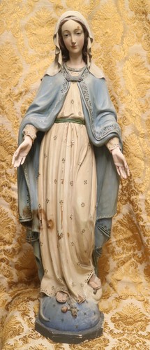 Relic reliquary reliquia - relic,