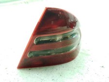 A2038200264 faro posteriore destro per MERCEDES BENZ CLASE C (W203) 220 CDI