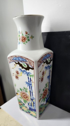 Vaso orientale giapponese