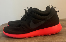 Nike Roshe Run - Siren Red 