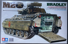 Tamiya 35132 M2 Bradley IFV veicolo da combattimento fanteria esercito americano scala 1:35 1/35
