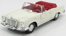 1/18 MAISTO - MERCEDES BENZ |