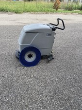 lavapavimenti industriale