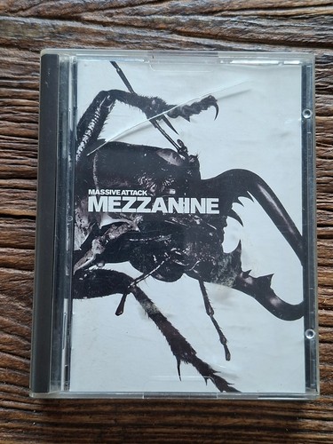Massive attack mezzanine - massive,