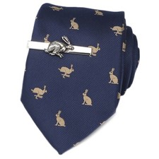 Cravatta coniglio e cravatta