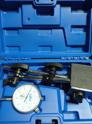 Orologio comparatore con