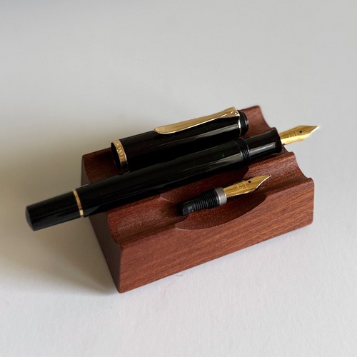 Pelikan m200 black gold - pelikan,