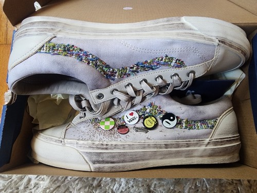 Hand size vans - hand, old