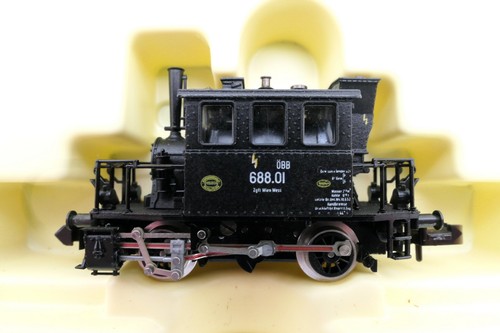 Minitrix 12011 locomotiva - , a
