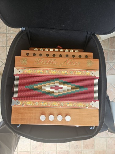 Organetto della noce - noce, 4