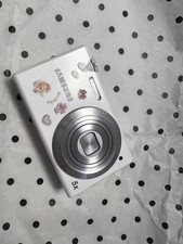 Samsung MV800 - Design